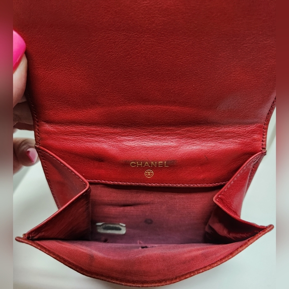 CHANEL CC Caviar Red Leather Bifold Wallet - Picture 8 of 12